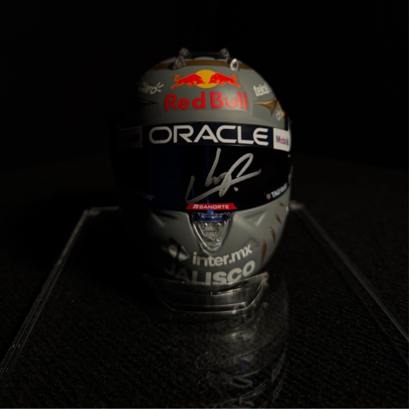 Mini capacete 1/2 da Schuberth Sérgio "Checo" Pérez - Autografado
