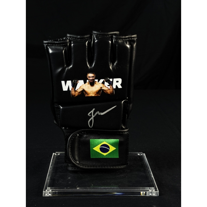 Johnny Walker Autógrafo em Luva de MMA.