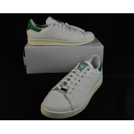 Tênis Swarovski x Stan Smith ‘Cloud White Green’.