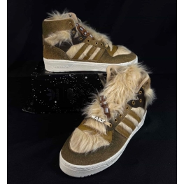 Tênis Adidas Rivalry Hi x Star Wars “Chewbacca”.