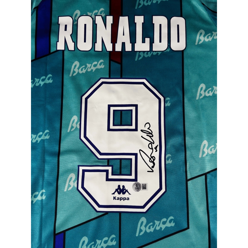Ronaldo Nazário, "O Fenômeno" Autógrafo - Camisa Barcelona.