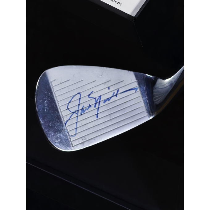 JACK NICKLAUS – TACO DE GOLFE AUTOGRAFADO (“THE GOLDEN BEAR”)