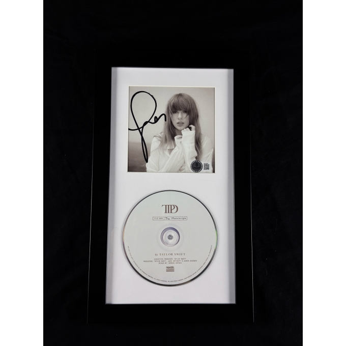 Taylor Swift – “The Manuscript” CD Autografado