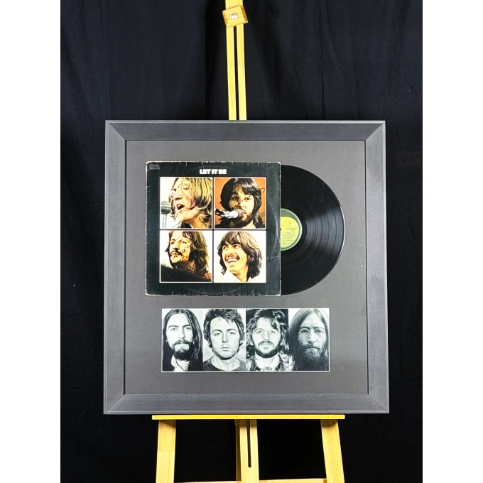 PAUL McCARTNEY, GEORGE HARRISON e RINGO STARR AUTÓGRAFO - VINIL EMOLDURADO "LET IT BE".