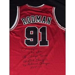 Camiseta de Basquetebol da Lendária equipe Chicago Bulls, autografada por Dennis Rodman.