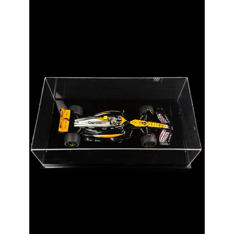 LANDO NORRIS AUTÓGRAFO - ACRÍLICO COM MINIATURA MCLAREN