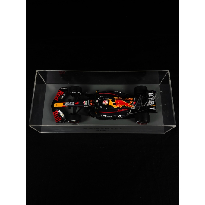 MAX VERSTAPPEN AUTÓGRAFO - ACRÍLICO COM MINIATURA RED BULL