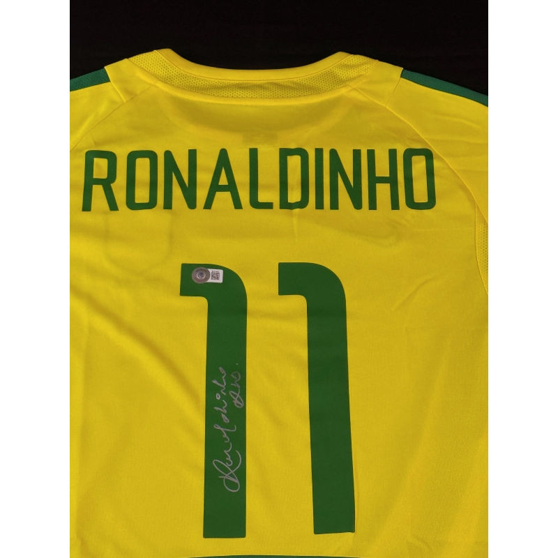 Camiseta Amarela da Seleção Brasieira autografada por Ronaldinho Gaúcho, "O Bruxo".