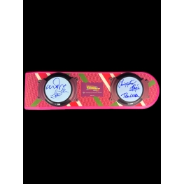 Hoverboard de "De Volta Para o Futuro II" Autografado pelo Elenco Principal