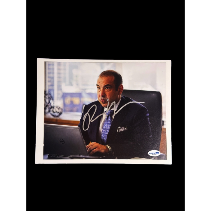 Rick Hoffman Autógrafo – Foto Louis Litt Assinada