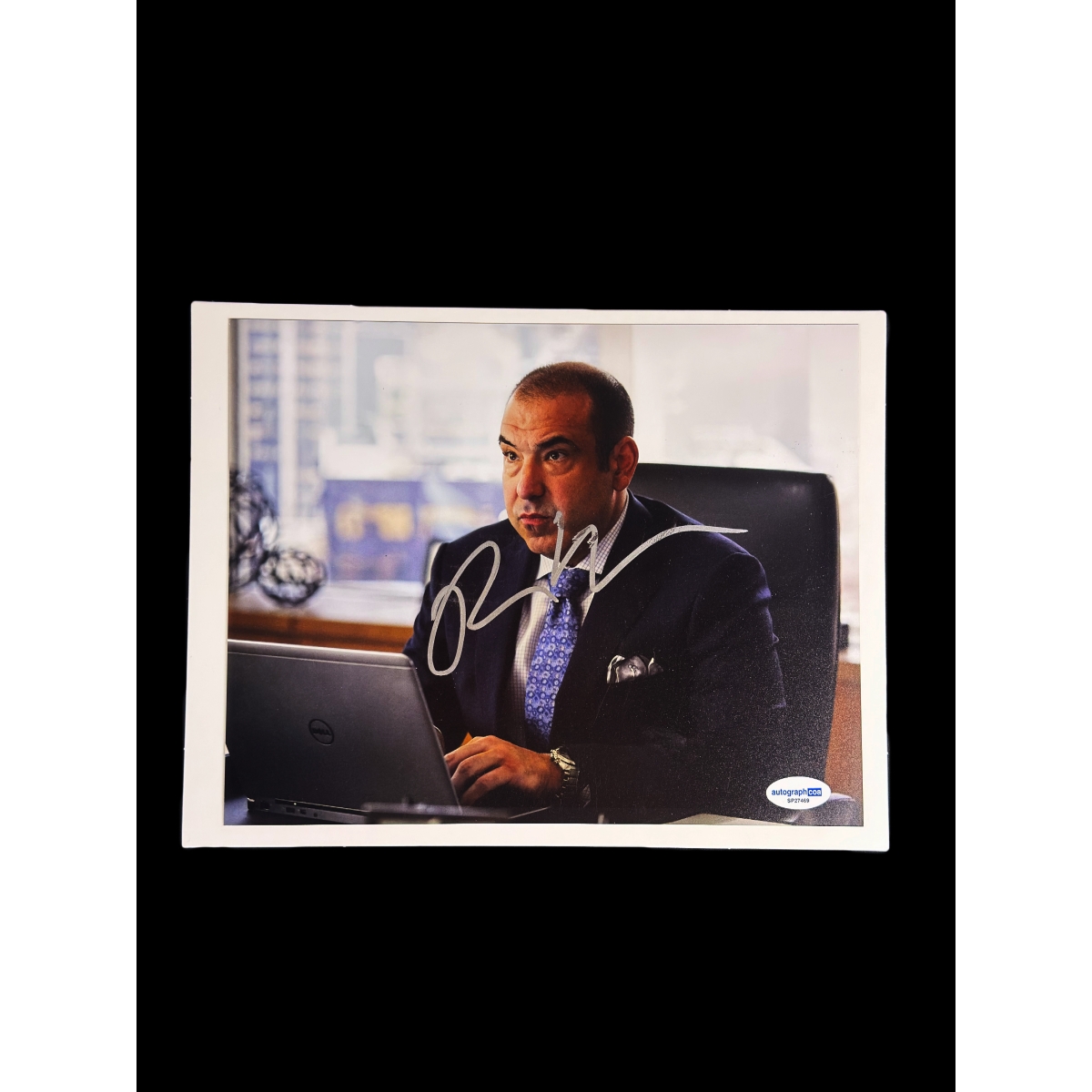 Rick Hoffman Autógrafo – Foto Louis Litt Assinada