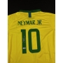Camiseta Amarela da Seleção Brasileira autografada por Neymar Júnior.
