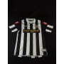 Camiseta do Juventus autografada por Nedvěd.