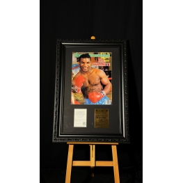 MIKE TYSON AUTÓGRAFO - CAPA SPORTS ILLUSTRATED 1986 EMOLDURADA