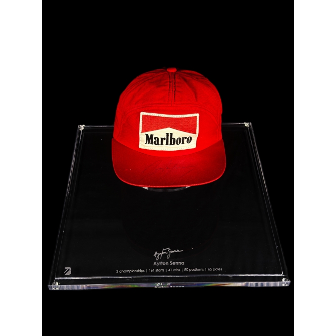 AYRTON SENNA AUTÓGRAFO – BONÉ MARLBORO