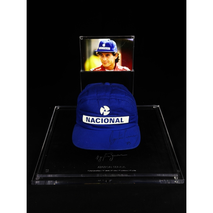 AYRTON SENNA AUTÓGRAFO – BONÉ NACIONAL