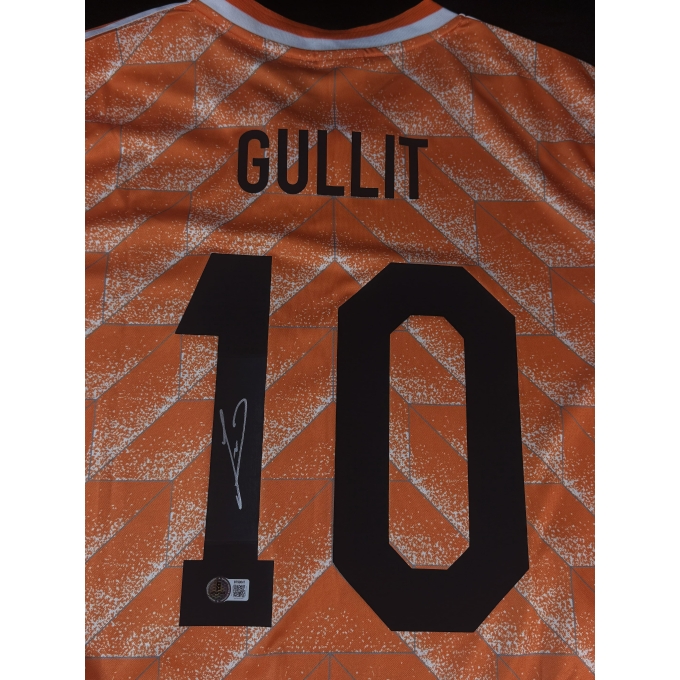 Camiseta da Seleção da Holanda autografada por Gullit.