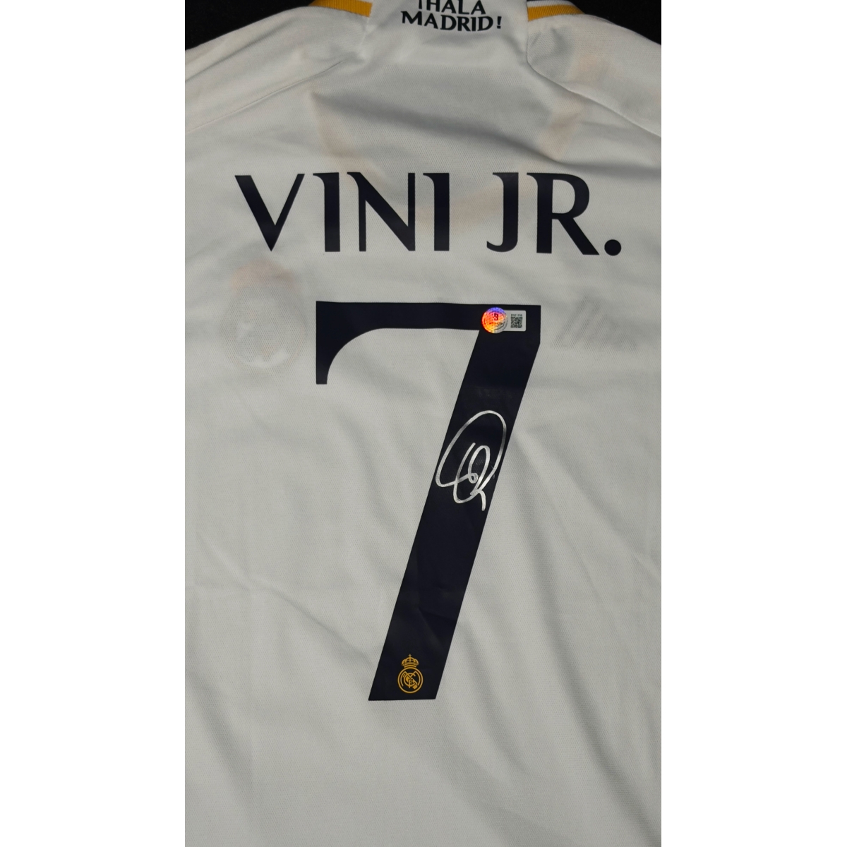 VINÍCIUS JÚNIOR AUTÓGRAFO – CAMISA REAL MADRID Nº 7