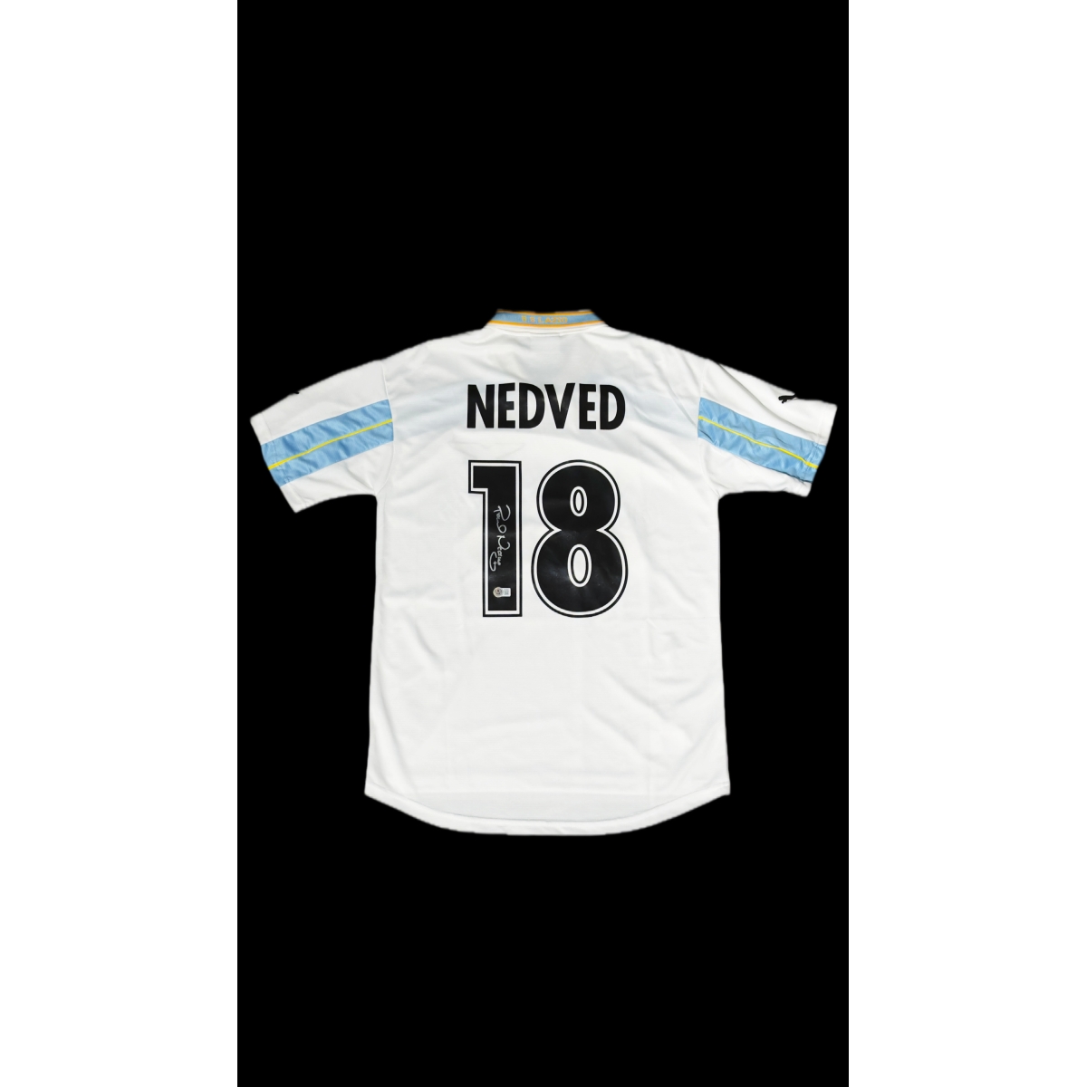 PAVEL NEDVED AUTÓGRAFO – CAMISA LAZIO 18