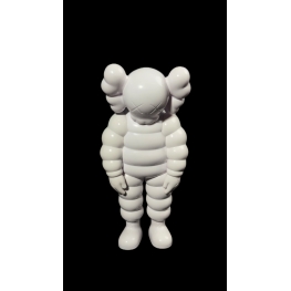 KAWS CHUM WHITE – FIGURA COLECIONÁVEL
