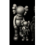 KAWS FAMILY BLACK – FIGURA COLECIONÁVEL