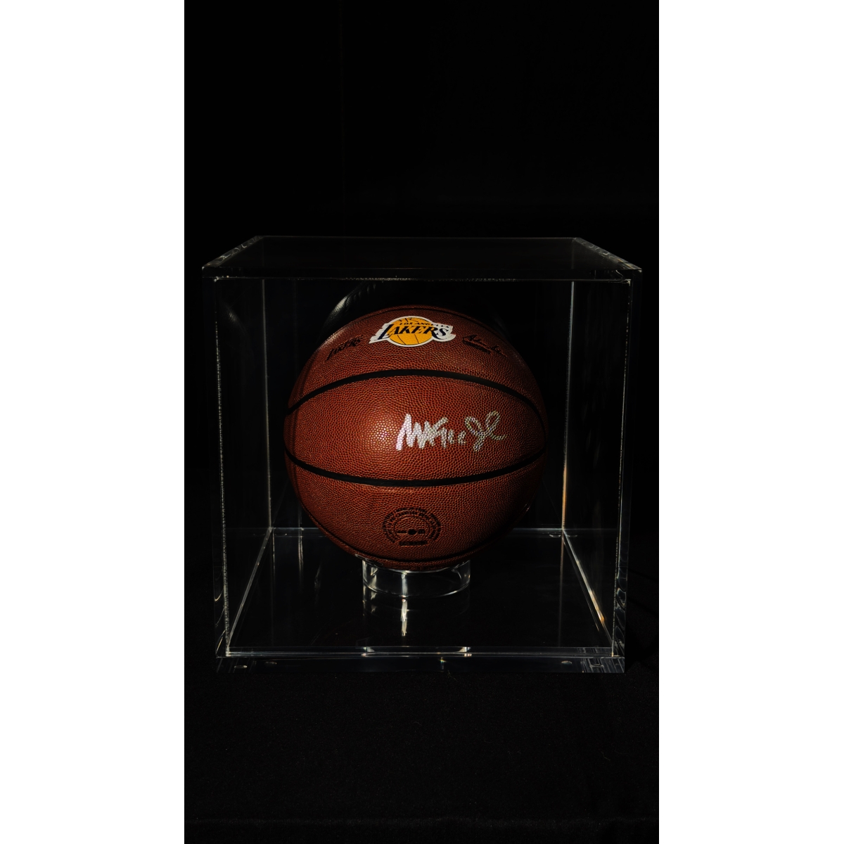 MAGIC JOHNSON AUTÓGRAFO - BOLA DE BASQUETE