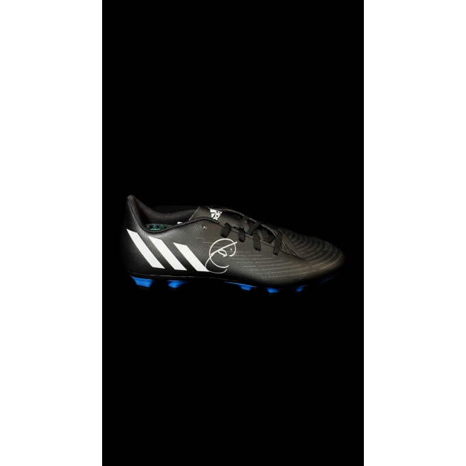 XAVI HERNÁNDEZ AUTÓGRAFO – CHUTEIRA ADIDAS PREDATOR