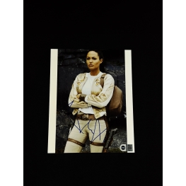 Angelina Jolie Autógrafo em foto.