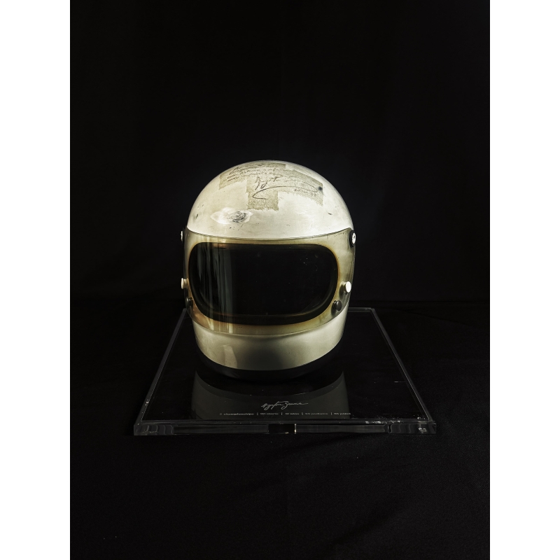 Ayrton Senna Autógrafo em um capacete de Kart.