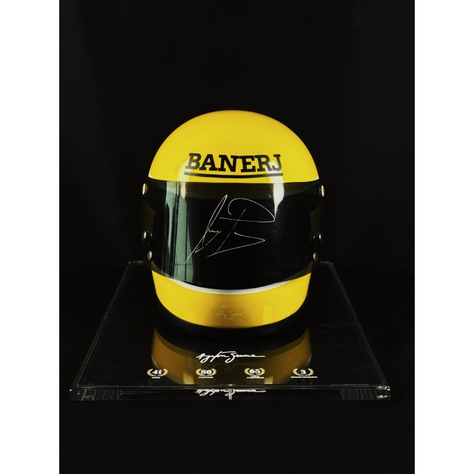 Ayrton Senna – Capacete Autografado.
