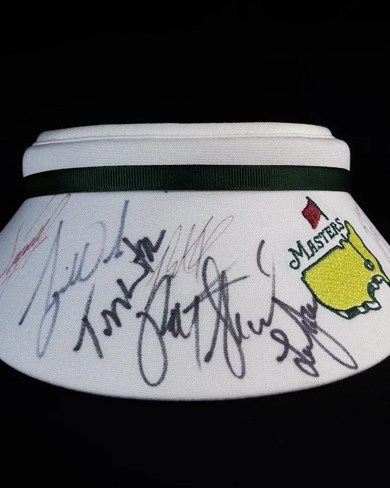 Viseira autografada por lendas do golfe – Masters Tournament 1995-96, Lendas do Golfe