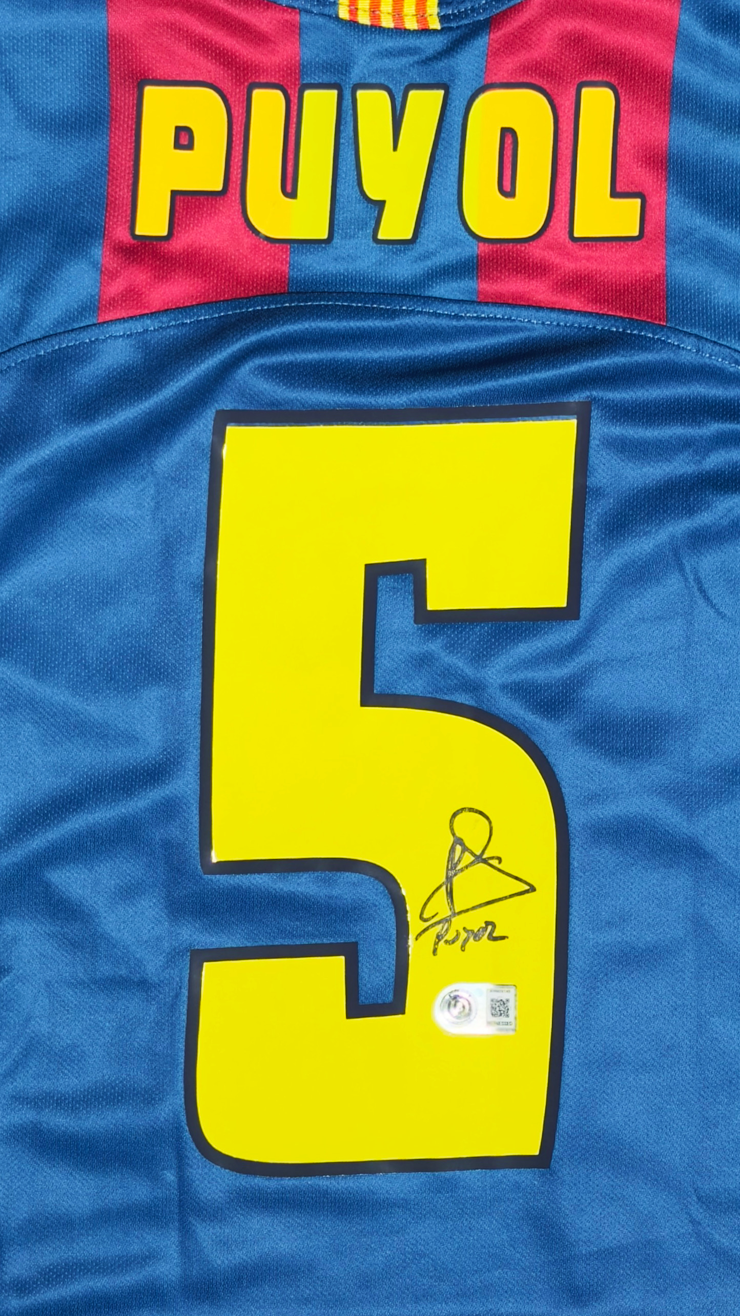 Carles Puyol autógrafo – Camisa Barcelona, Carles Puyol