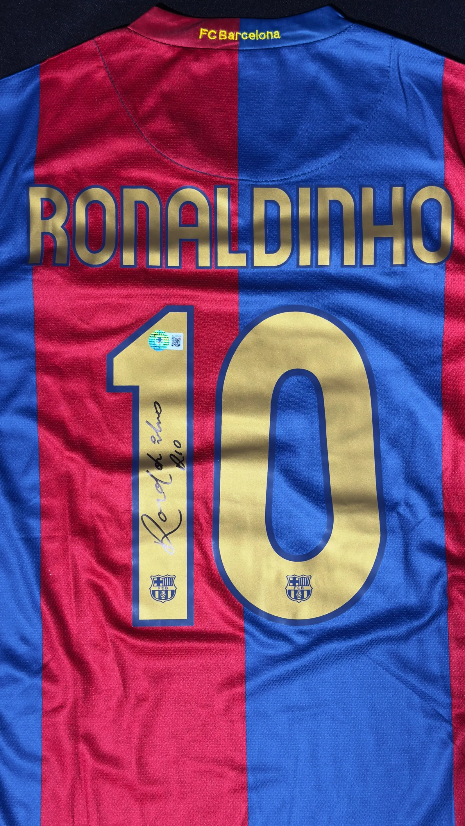 Ronaldinho Gaúcho autógrafo – camisa Barcelona, Ronaldinho Gaúcho