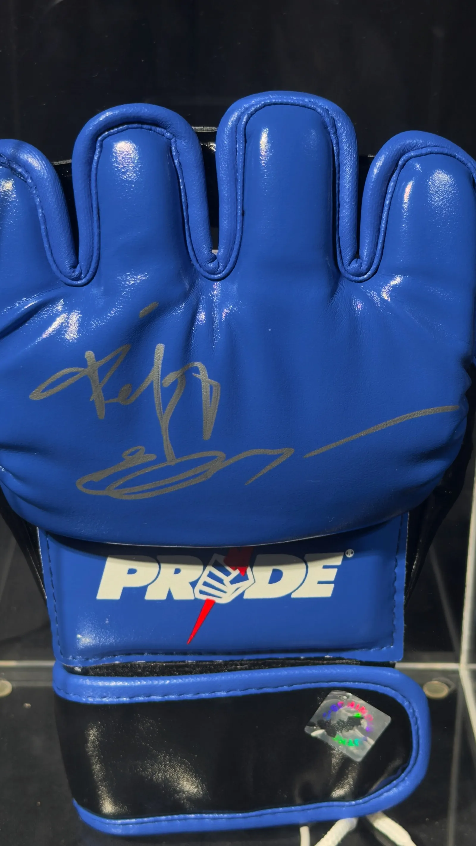 Fedor “The Last Emperor” Emelianenko autógrafo – luva Pride, Fedor Emelianenko