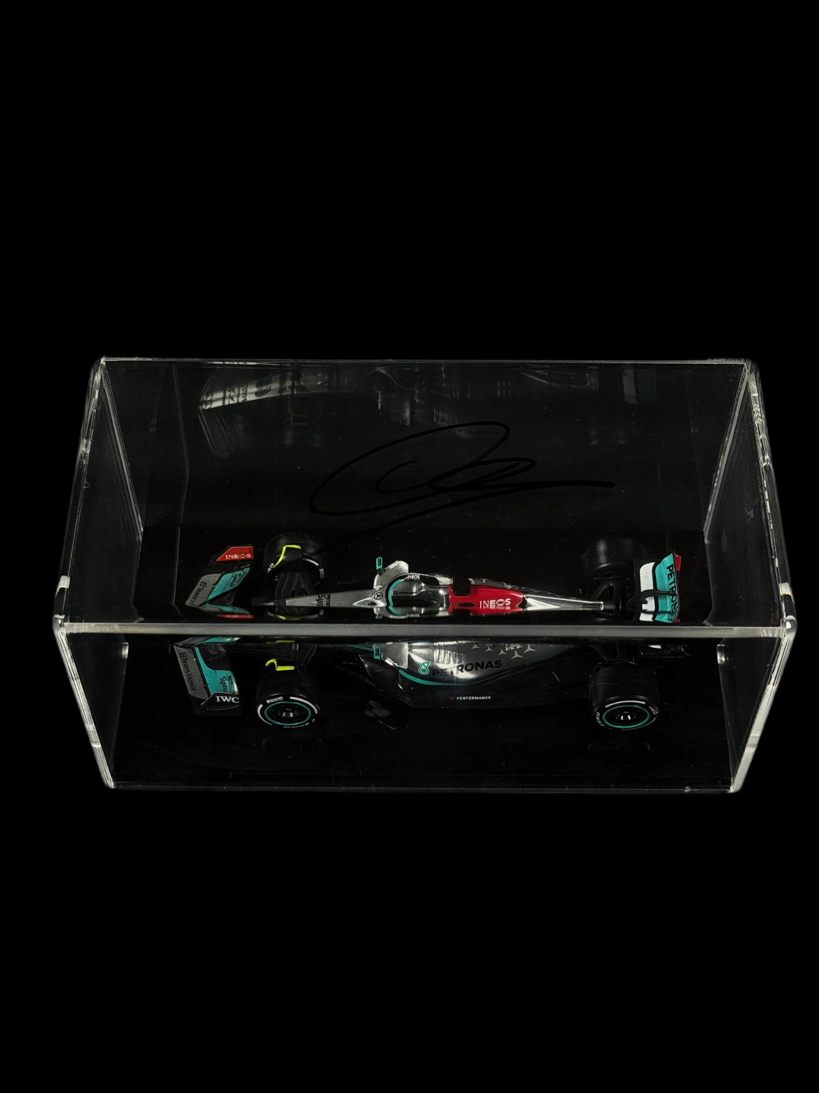 Lewis Hamilton autógrafo – acrílico com miniatura Mercedes, Lewis Hamilton