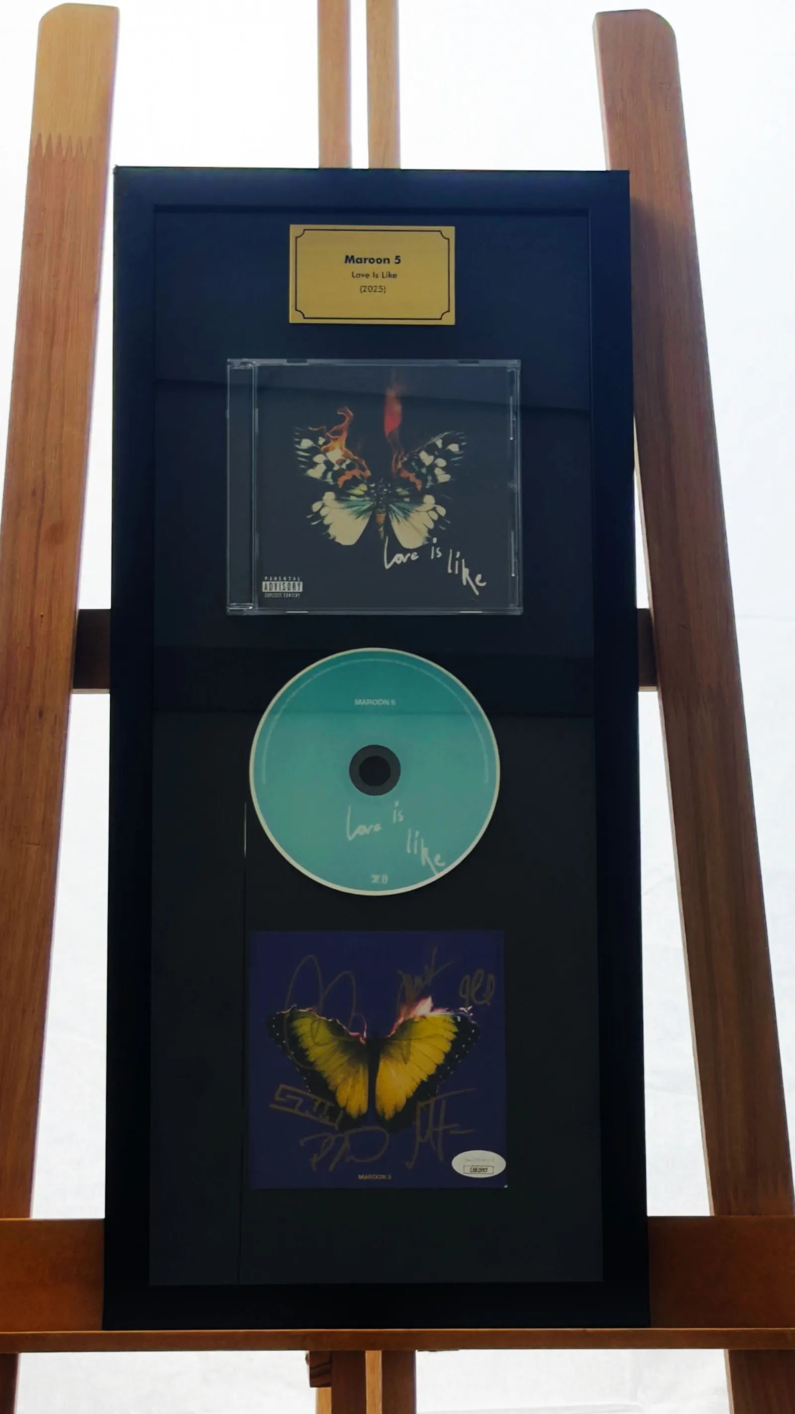 Adam Levine, Jesse Carmichael, James Valentine, Matt Flynn autógrafos – CD "Love is Like", Maroon 5, Maroon 5