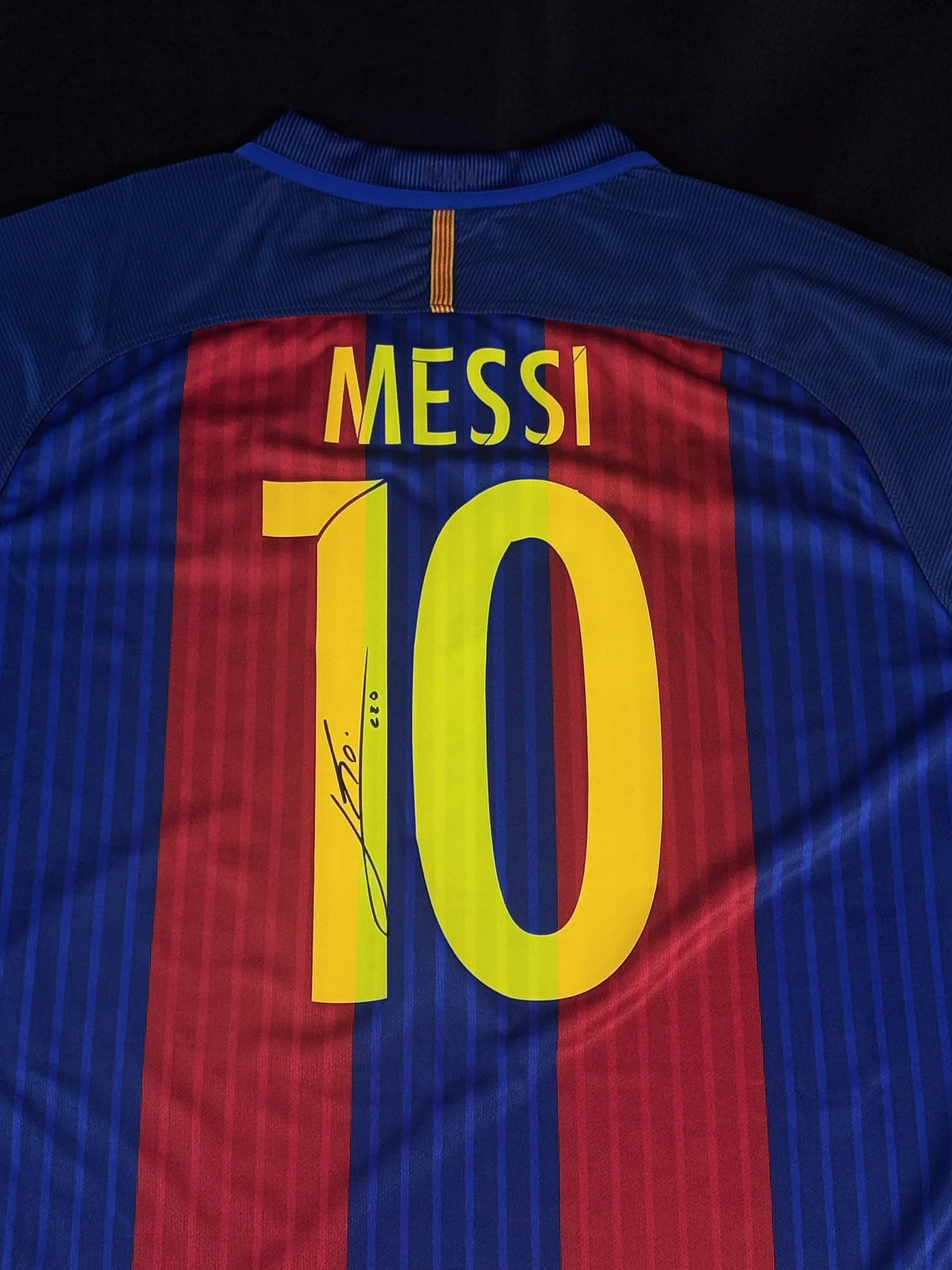 Lionel Messi autógrafo – camisa do Barcelona, Lionel Messi