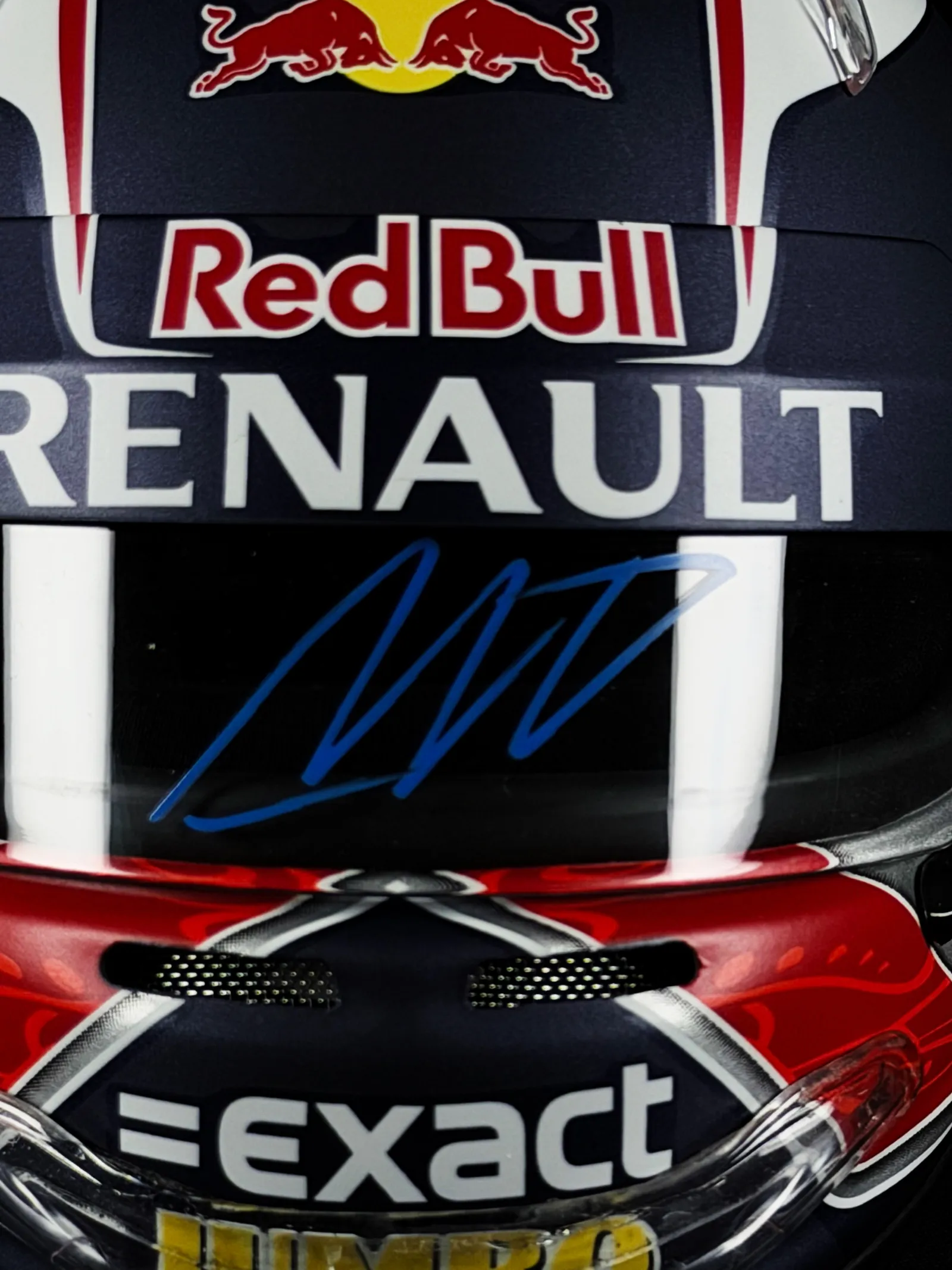 Max Verstappen – mini capacete Red Bull autografado, Max Verstappen