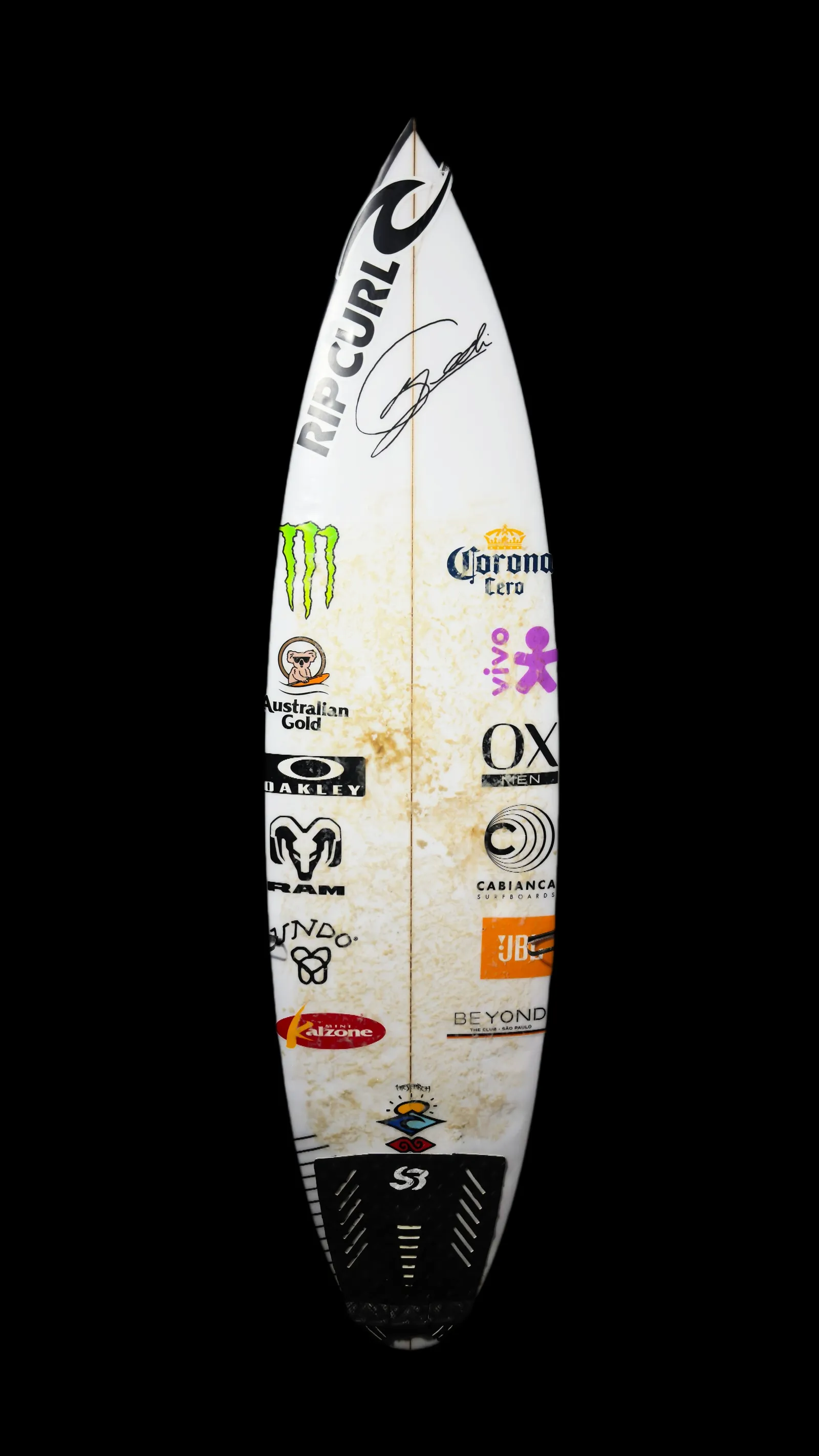 Gabriel Medina autógrafo – prancha de surf usada, Gabriel Medina