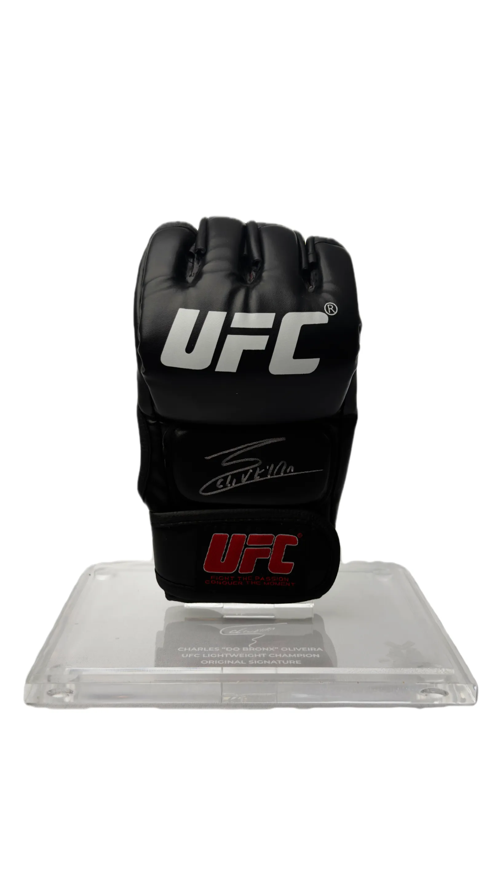Charles Oliveira autógrafo – Luva UFC Do Bronx, Charles Oliveira