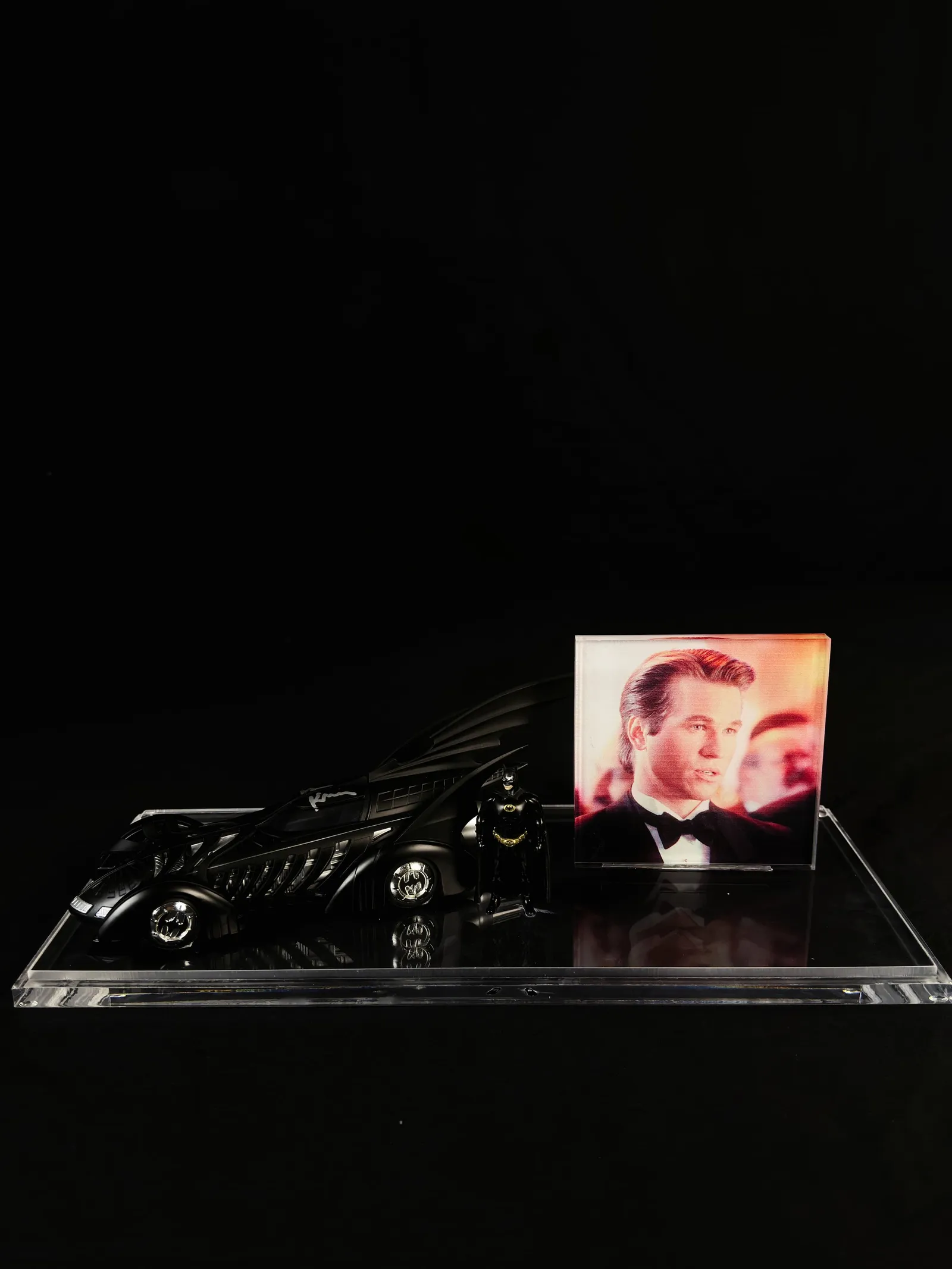 Val Kilmer autógrafo – Batmóvel 