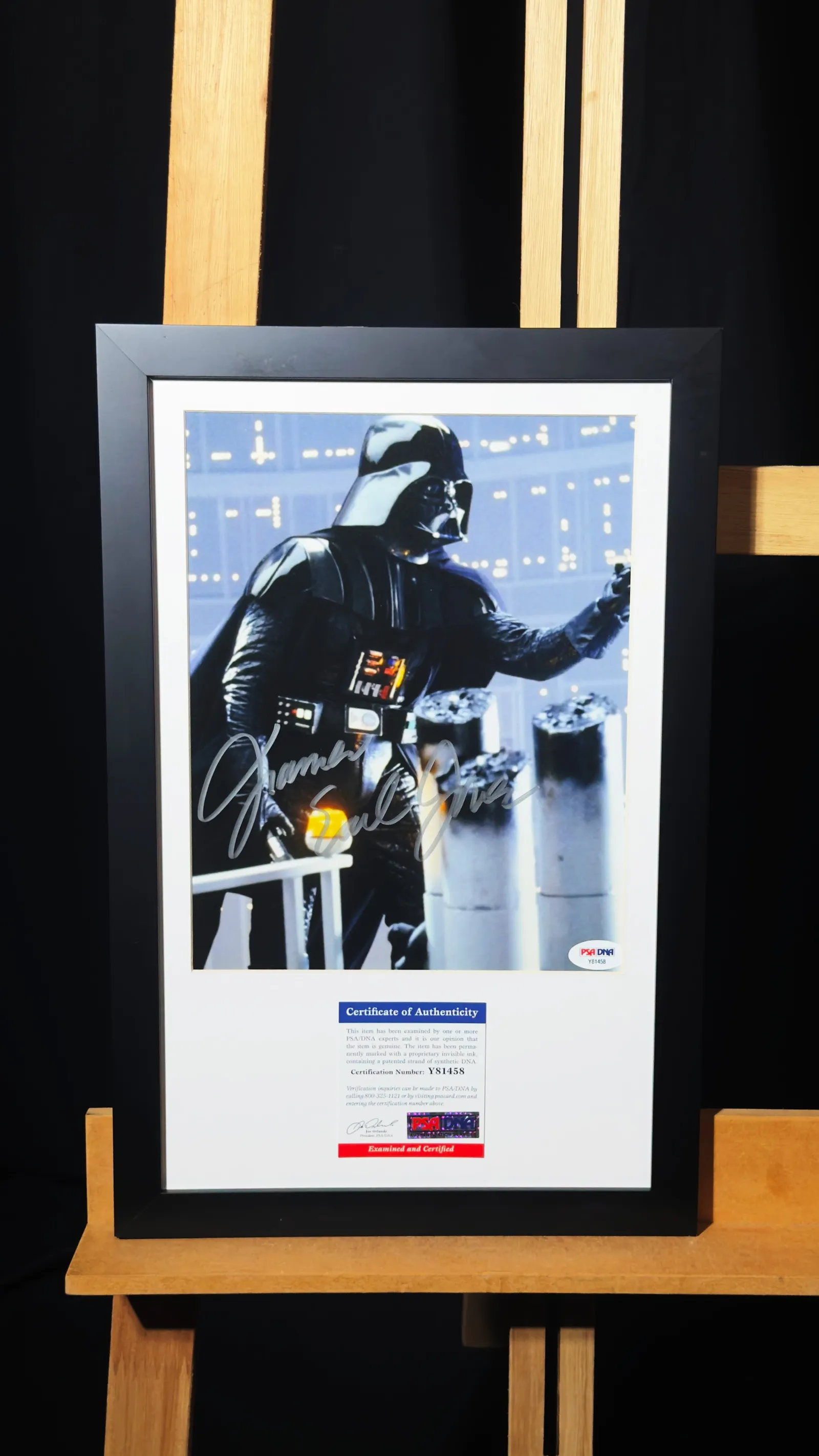 James Earl Jones autógrafo – foto Darth Vader, James Earl Jones