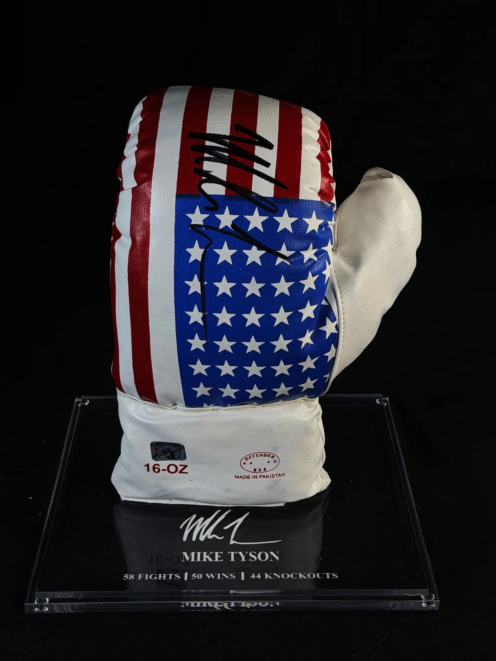 Mike Tyson autógrafo – luva de boxe "Defender- U.S.A", Mike Tyson