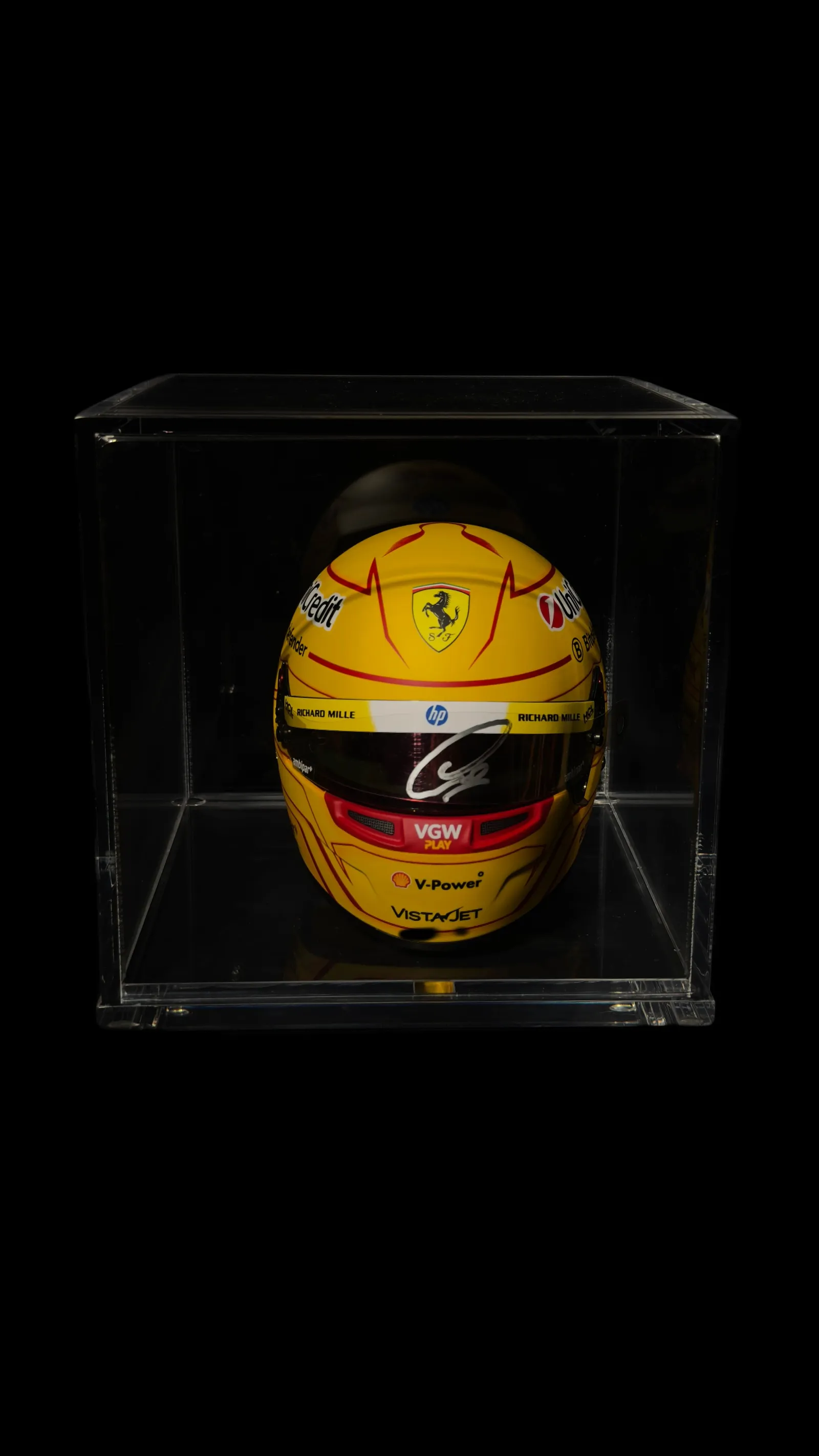 Lewis Hamilton autógrafo – mini capacete Ferrari, Lewis Hamilton