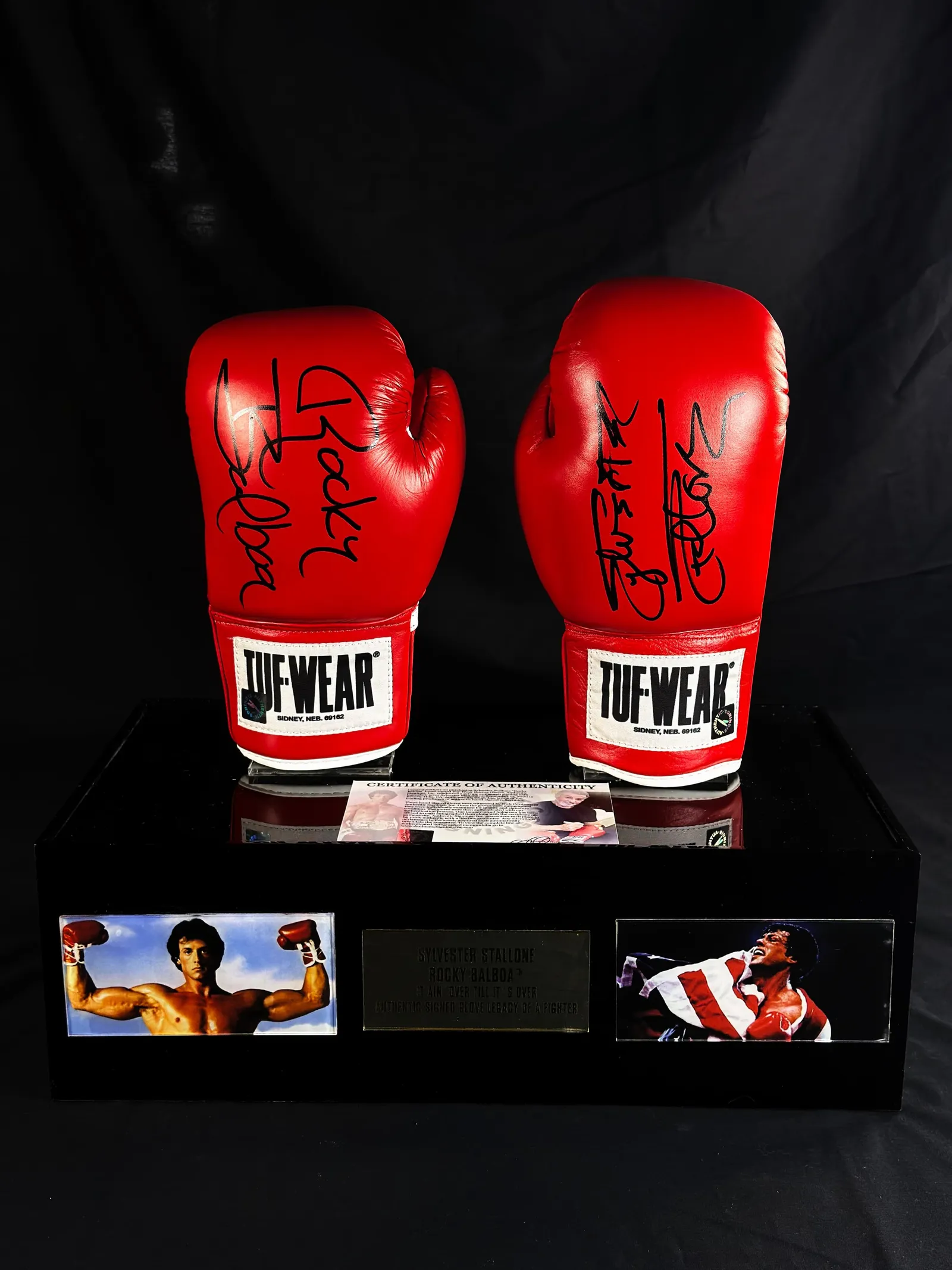 Sylvester Stallone autógrafo em par de luvas – Stallone e Rocky Balboa, Sylvester Stallone