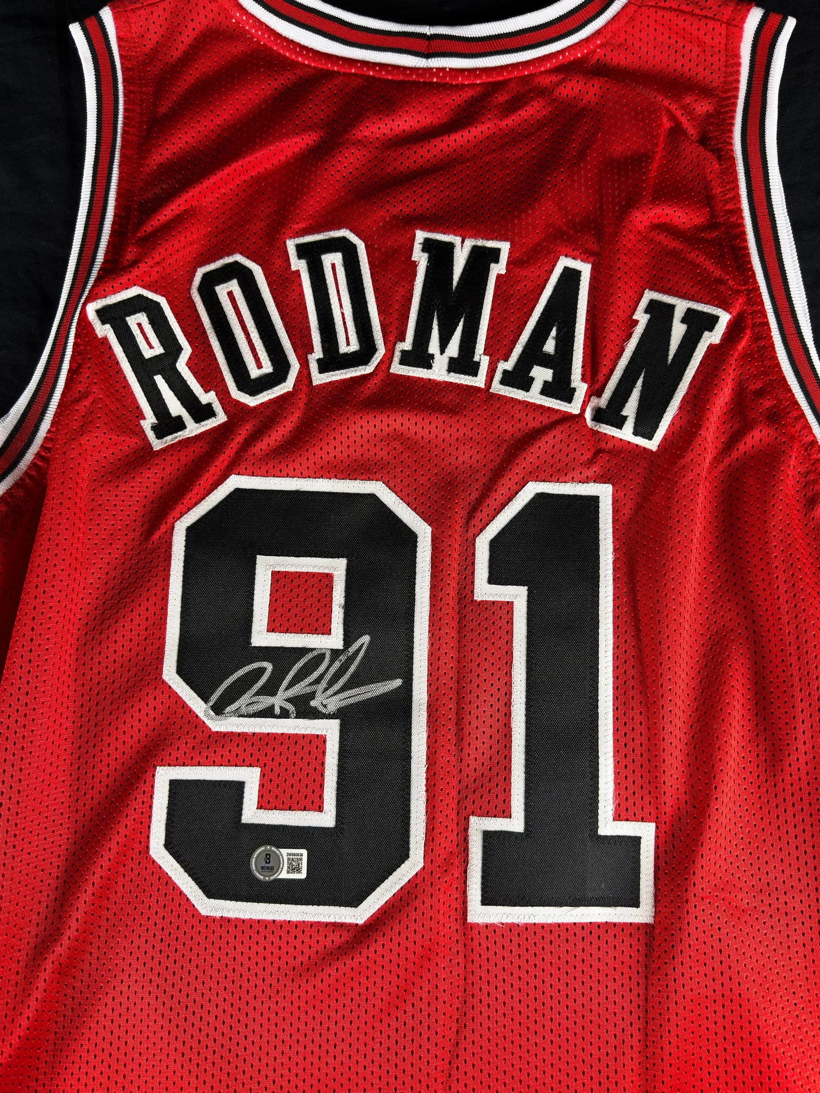 Dennis Rodman autógrafo – camisa de basquetebol da lendária equipe Chicago Bulls, Dennis Rodman