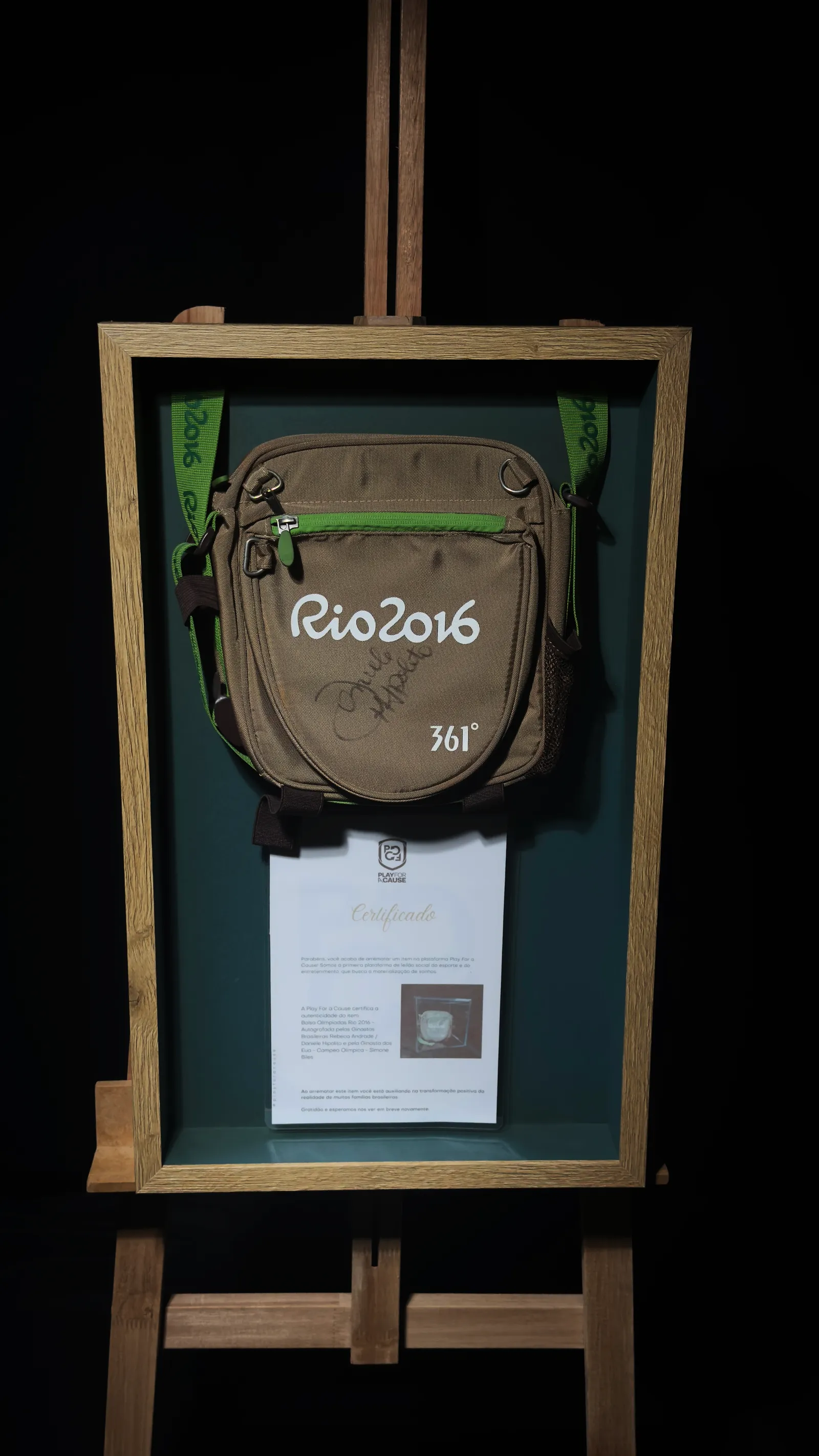 Simone Biles, Rebeca Andrade e Daniele Hypolito autógrafos – bolsa Rio 2016, Simone Biles, Rebeca Andrade e Daniele Hypolito