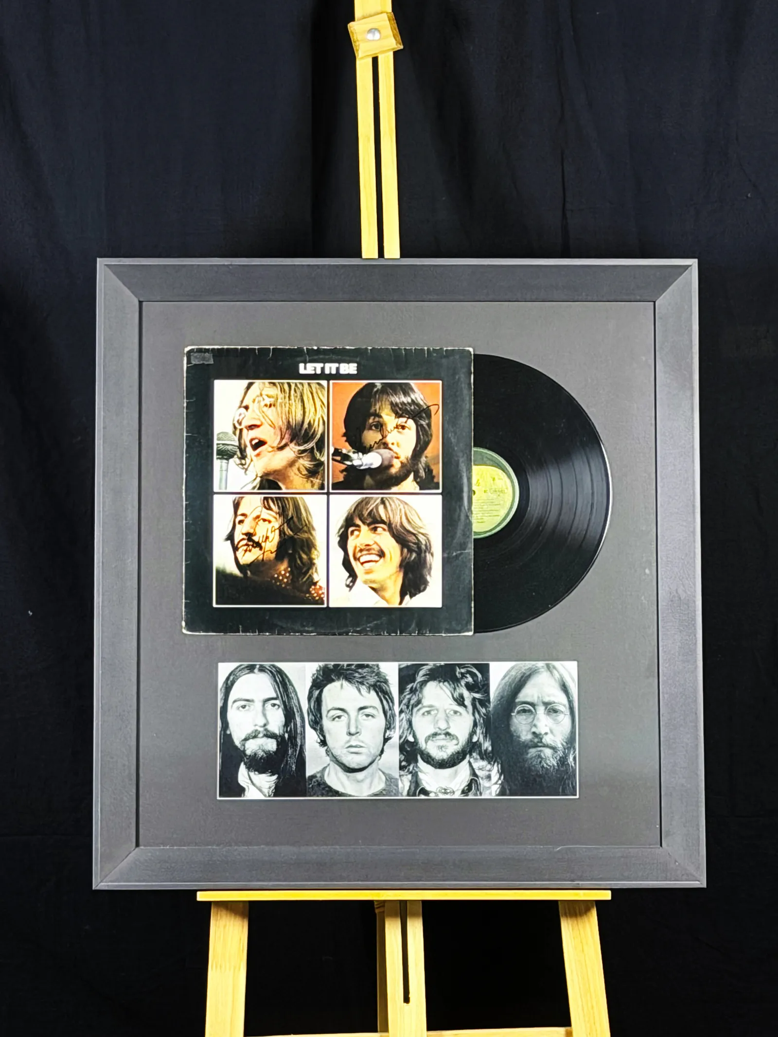 Paul McCartney, George Harrison e Ringo Starr autógrafo – vinil emoldurado "Let It Be", Paul McCartney, George Harrison e Ringo Starr