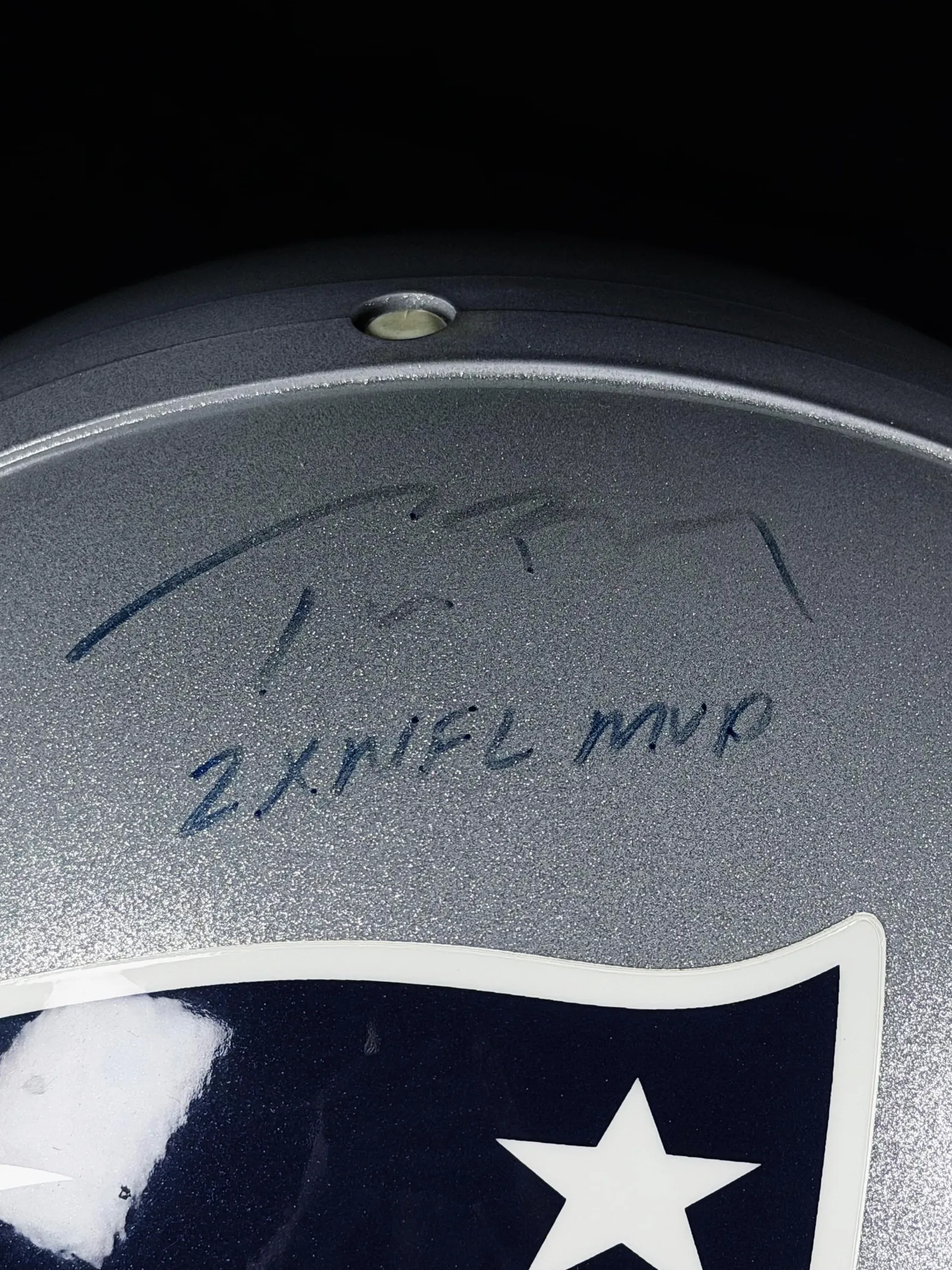 Tom Brady autógrafo – capacete futebol americano, Tom Brady