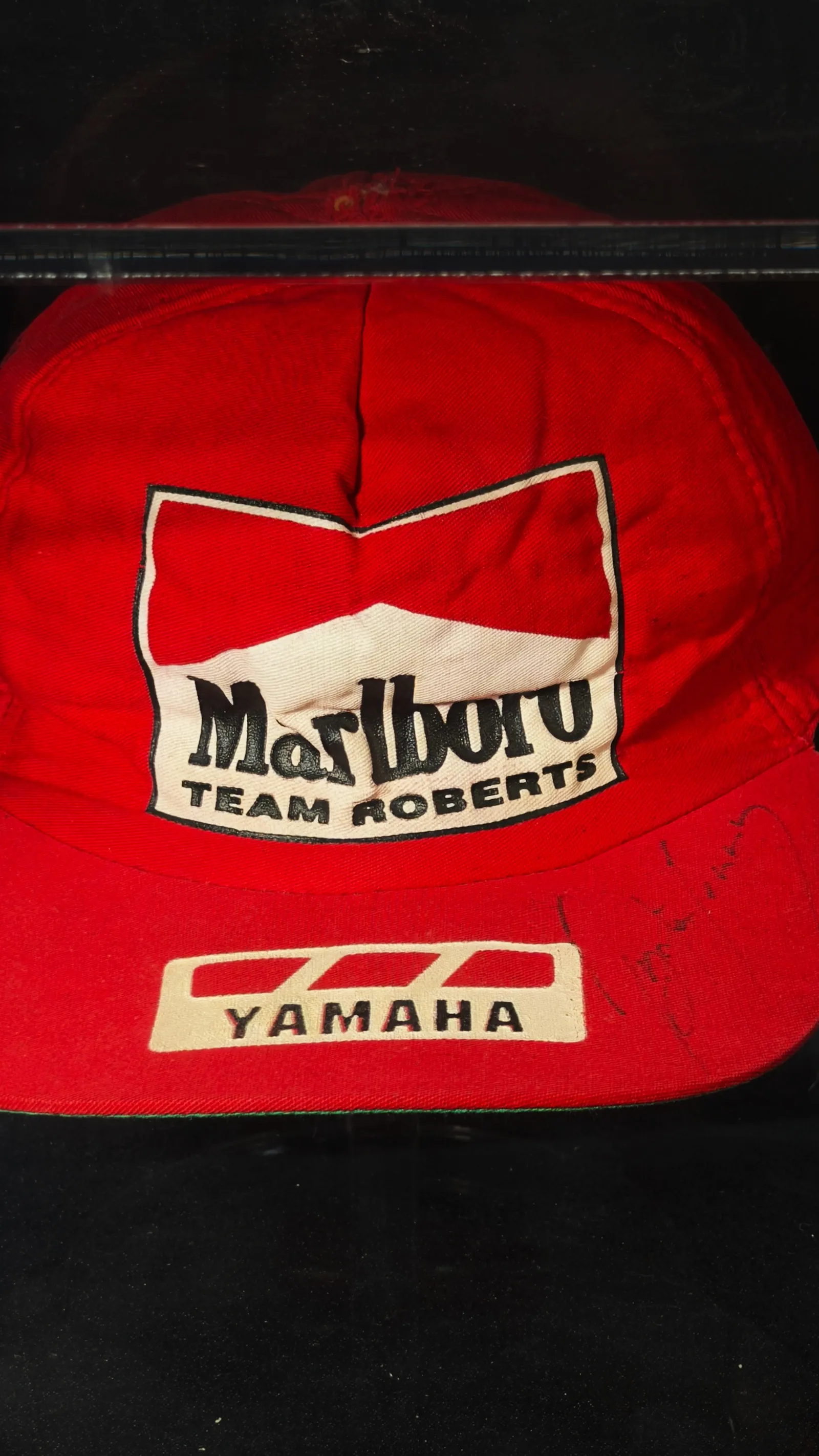 Ayrton Senna autógrafo – boné Marlboro Team Roberts Yamaha, Ayrton Senna